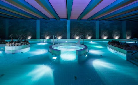 Spa and wellness centre/facilities, Pool view, Swimming pool