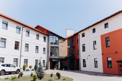 Location, Parking