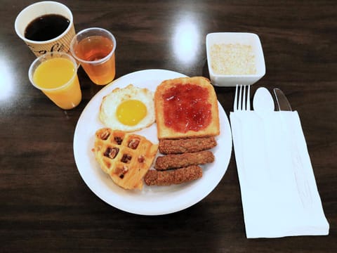 Coffee/tea facilities, Breakfast, Buffet breakfast, American breakfast