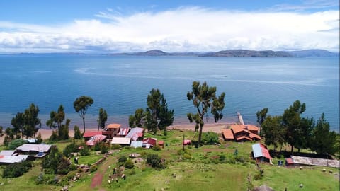 Property building, Restaurant/places to eat, Beach, Canoeing