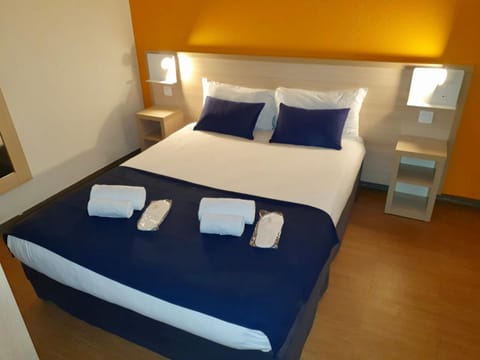 Budget Hotel Melun Sud - Dammarie Les Lys Hotel in Île-de-France
