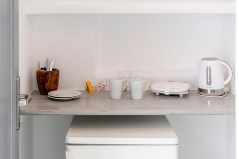 Coffee/tea facilities, Area and facilities