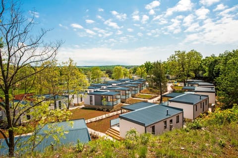 Restaurant/places to eat, Bird's eye view