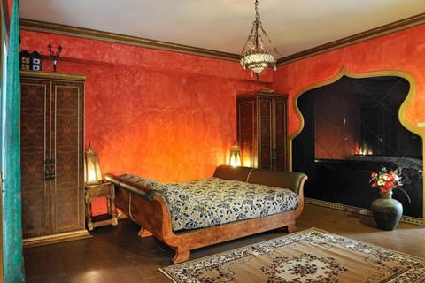 Bed, Photo of the whole room