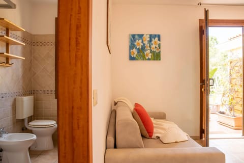 Bathroom, Living room