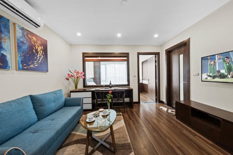 Living room, Decorative detail, Seating area, Floor plan, Dining area