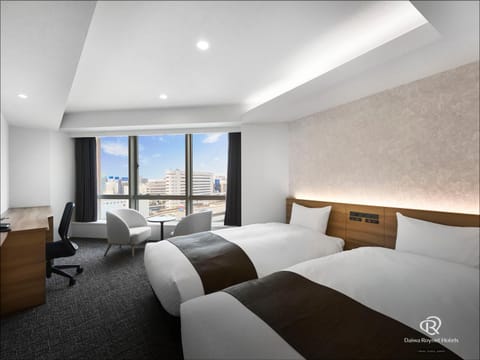 Bed, Living room, Photo of the whole room, Bedroom