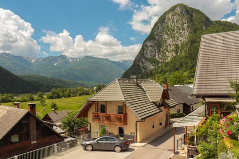 Nearby landmark, Natural landscape, Mountain view