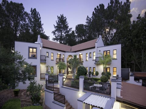 Property building, Bird's eye view, Garden, Area and facilities