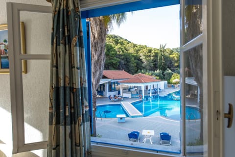 Vassilis Studios Apartment hotel in Poros