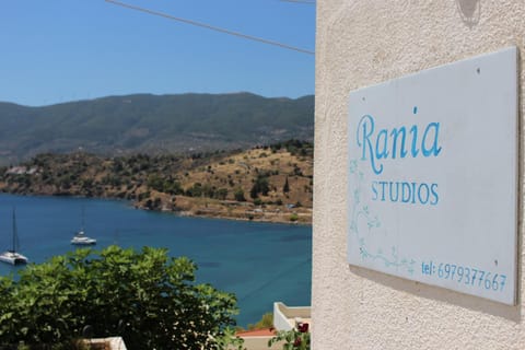 Rania Studios Apartment hotel in Poros