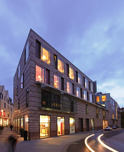 Facade/entrance, Facade/entrance