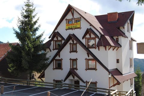 Property building, Parking