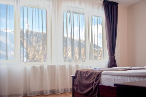 СТАИ ЗА ГОСТИ в КЪЩА КАМЕЛИЯ Bed and Breakfast in Decentralized Administration of Macedonia and Thrace