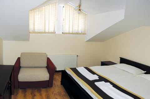 СТАИ ЗА ГОСТИ в КЪЩА КАМЕЛИЯ Bed and Breakfast in Decentralized Administration of Macedonia and Thrace