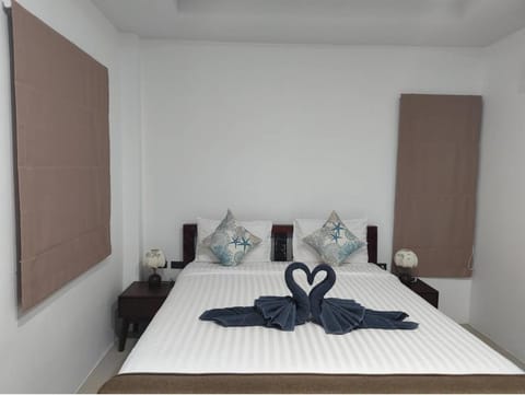 Lanta Daisy Residence Bed and Breakfast in Sala Dan
