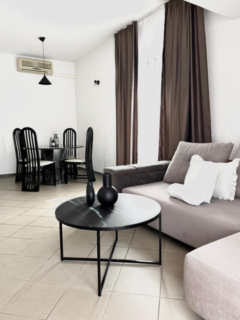 Villa Knez Apartment hotel in Okrug Gornji