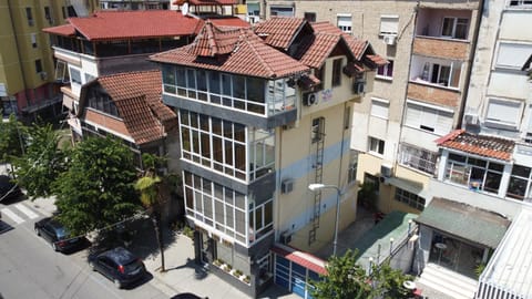 Property building, Facade/entrance