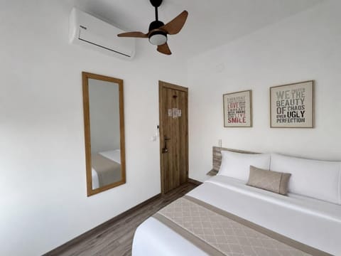 Bed, Photo of the whole room, Bedroom, wardrobe, air conditioner