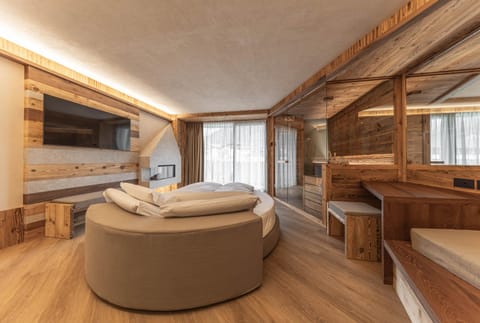 Sauna, View (from property/room), Bedroom, VIP, air conditioner