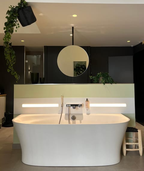 Hot Tub, Bathroom, Bath