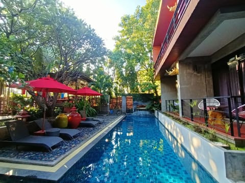 Property building, Swimming pool