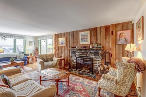 Mount Holly Home House in Mount Holly