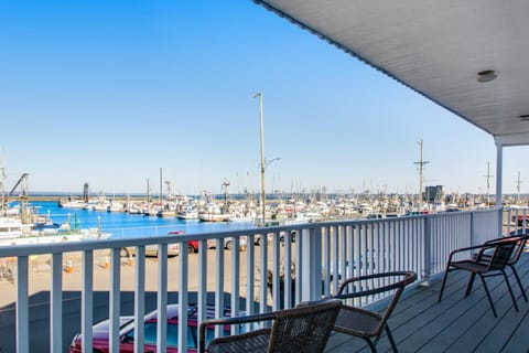 Westport Marina Guest House House in Westport