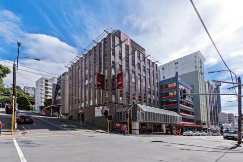 Property building, Facade/entrance