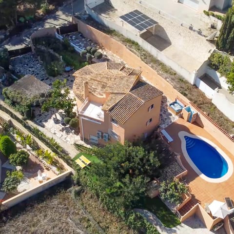 Property building, Bird's eye view