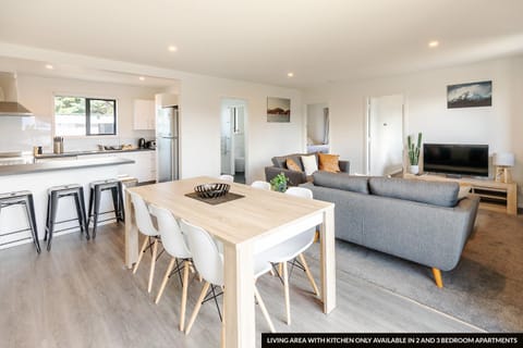 Kitchen or kitchenette, Living room, Dining area