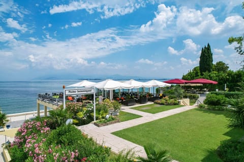 Garden, Sea view