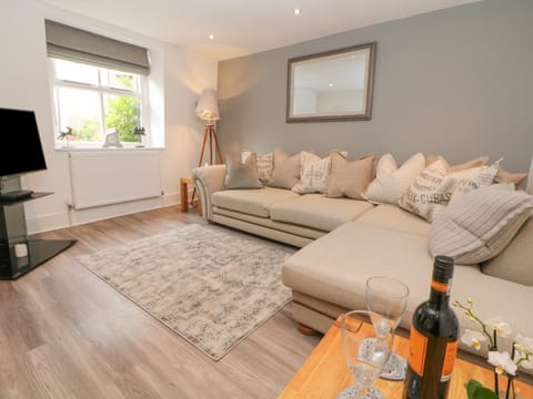 Ardeevin Cottage House in High Peak District