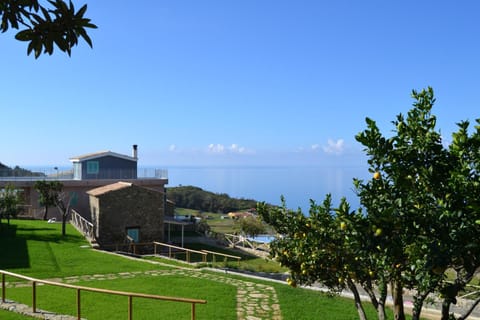 Facade/entrance, Sea view