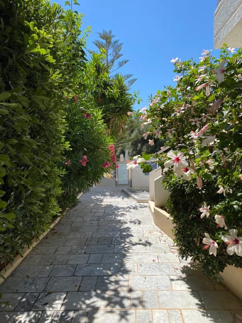 Balito Apartment hotel in Crete