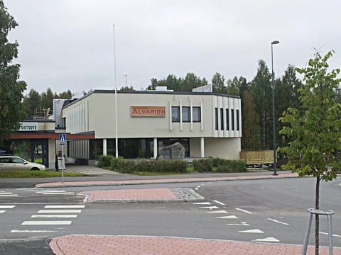 Property building, Day