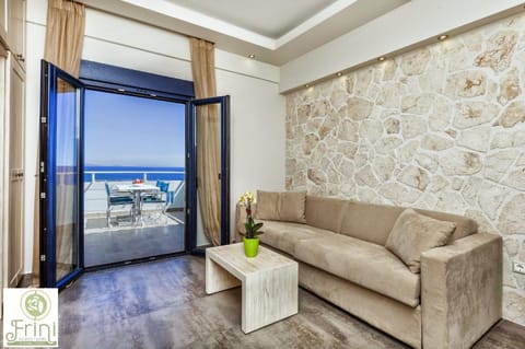 Patio, Balcony/Terrace, Seating area