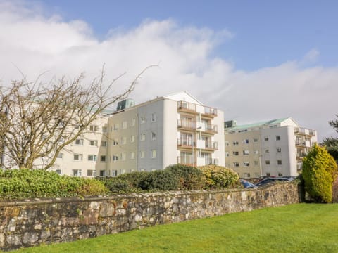 Cumbrae View Apartment in England
