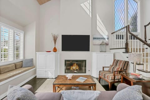 416 Dahlia House in Corona Del Mar