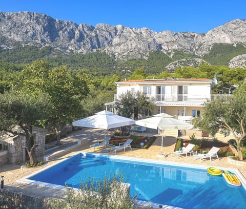BBQ facilities, Garden, Balcony/Terrace, Swimming pool
