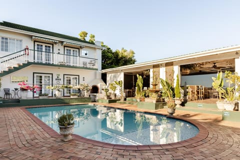 Property building, Restaurant/places to eat, Swimming pool, Breakfast