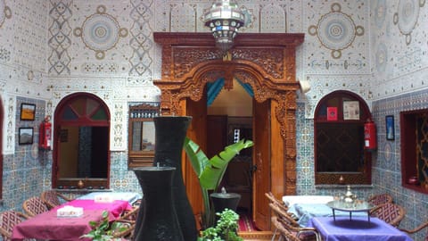 Restaurant/places to eat, Lobby or reception
