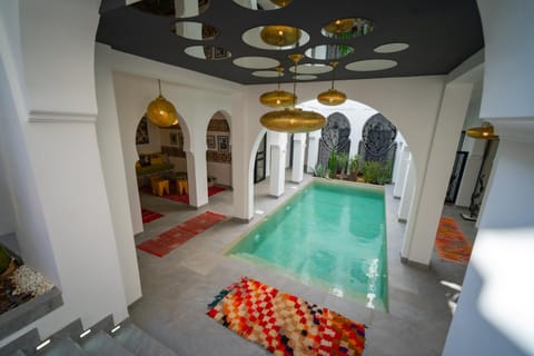 Swimming pool, Swimming pool
