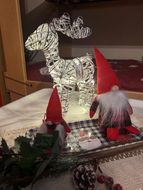 Bed, Decorative detail, Bedroom