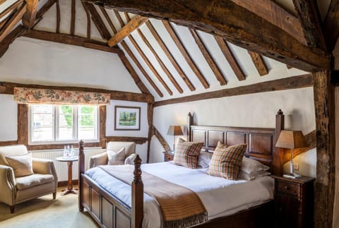 Seating area, Bedroom