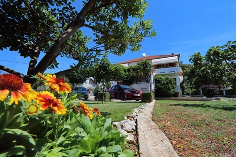Apartmani Marta Bed and Breakfast in Šibenik-Knin County, Croatia