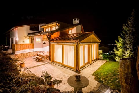 Property building, Facade/entrance, Off site