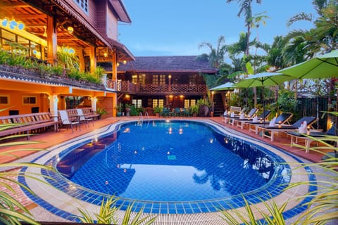 Property building, Swimming pool, Swimming pool