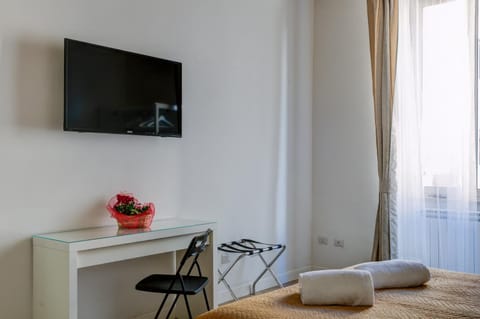 TV and multimedia, Photo of the whole room