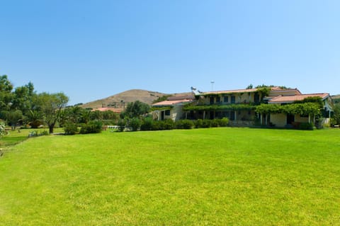 Facade/entrance, Garden, Garden view